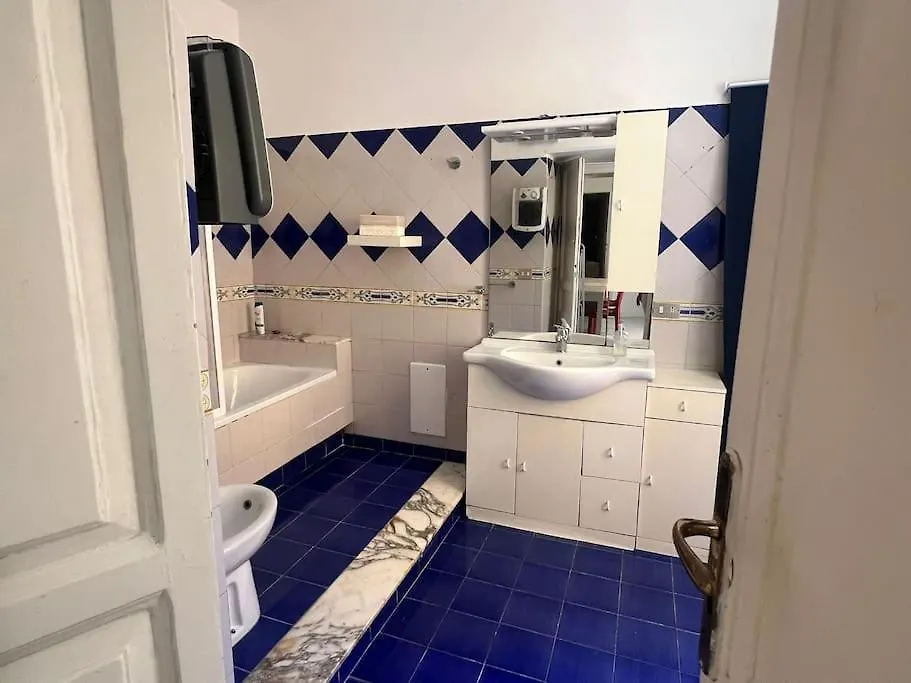 Casetta Centrale Di Bibi A Piazza Amedeo Naples Apartment